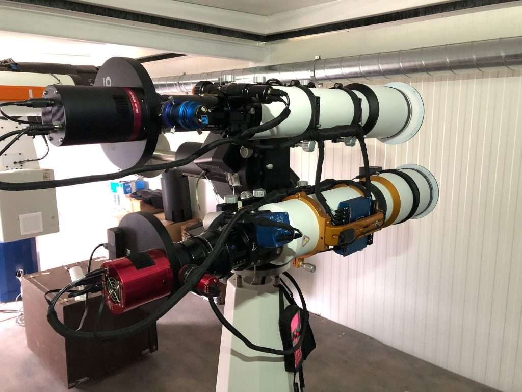 Dual telescope rig under a roll-off roof in Spain